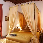 Castello Di Spaltenna Exclusive & Hotel