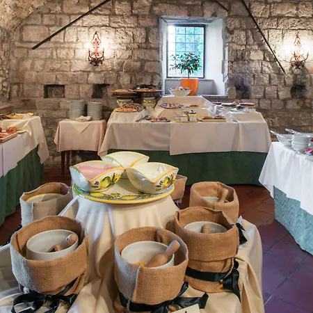 Castello Di Spaltenna Exclusive & Hotel Gaiole in Chianti